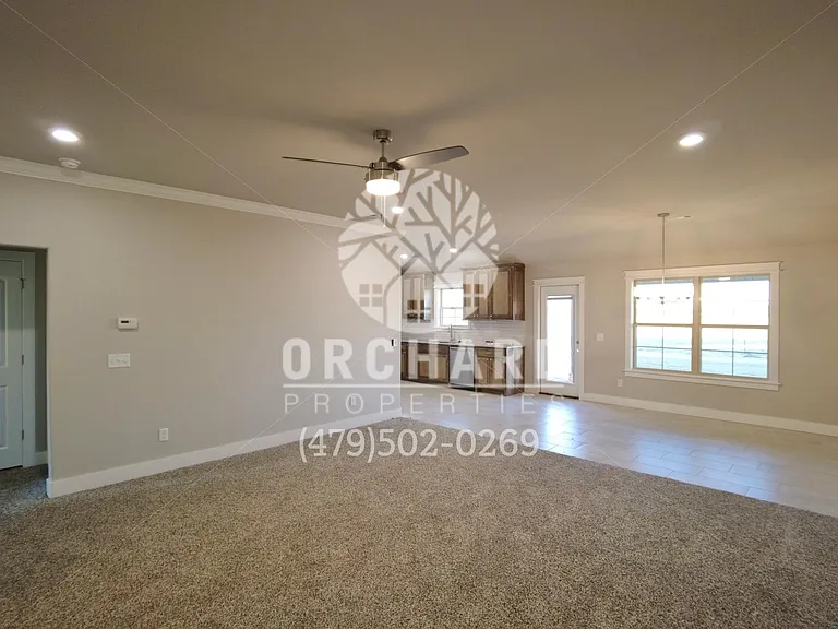 818 Hickory Meadows Ave — Photo 3