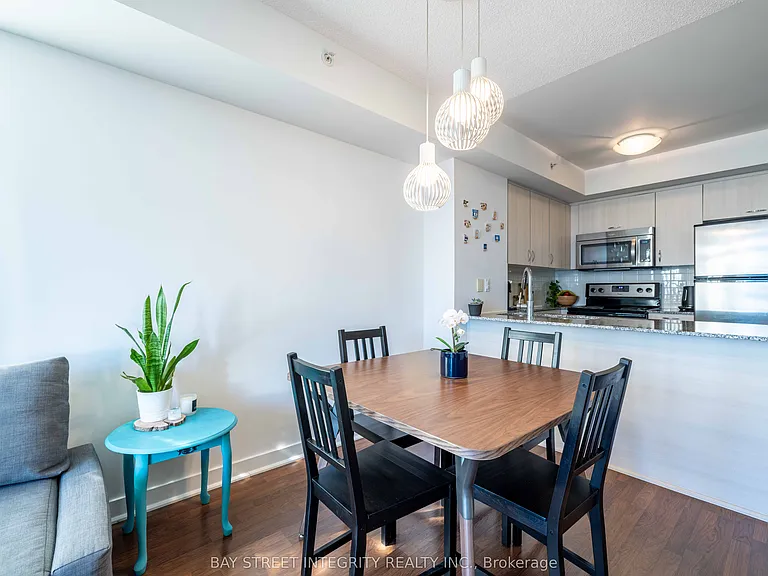 5740 Yonge St #1510 — Photo 6