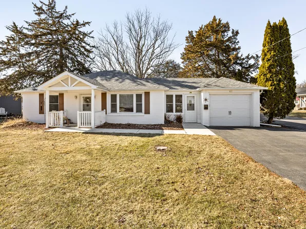 611 N West St, Sandwich, IL 60548