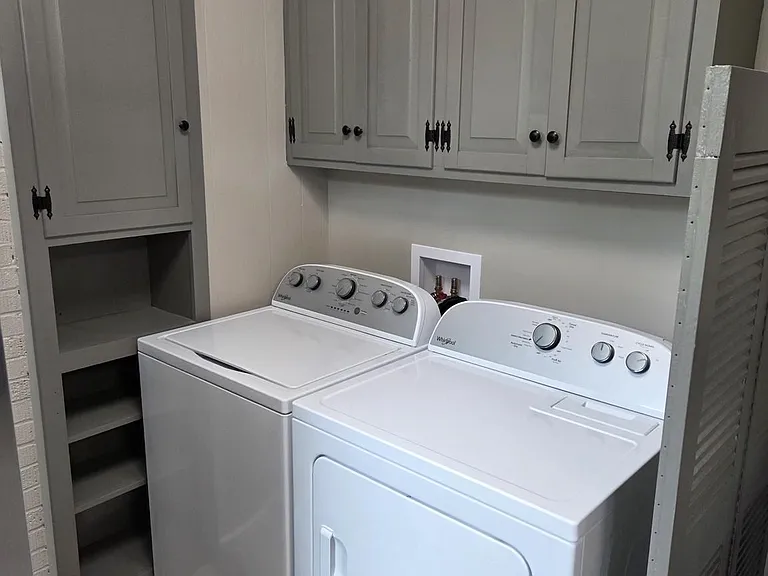 240 S Holliday St — Photo 17