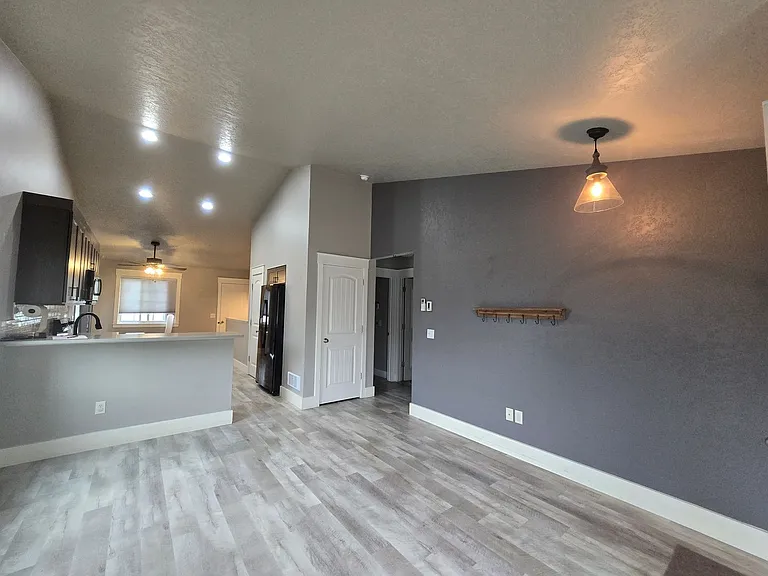 5247 Golden Hollow Rd — Photo 6