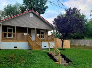 715 E Fairview Ave, Johnson City, TN 37601