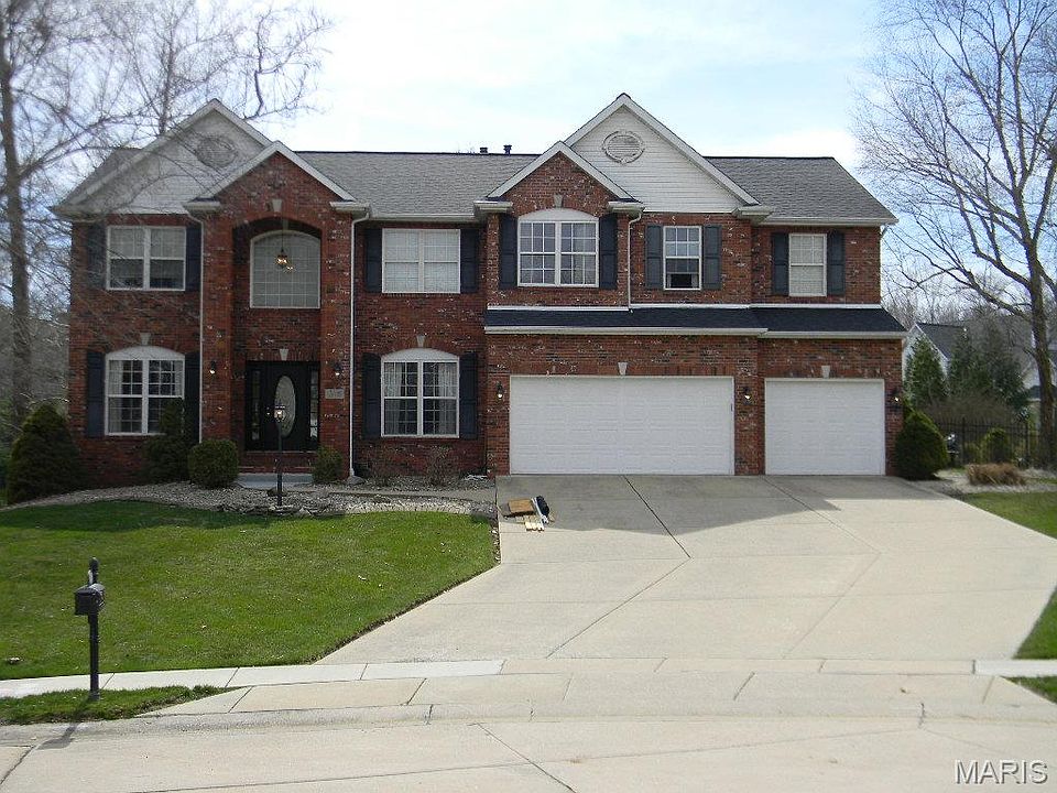 1st image of 9 Bear Creek Ct