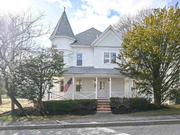 11 Rogers Road, Kittery, ME 03904