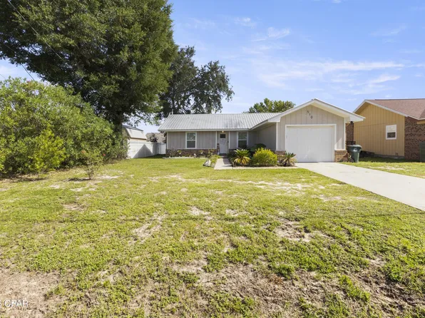 510 E 26th St, Lynn Haven, FL 32444