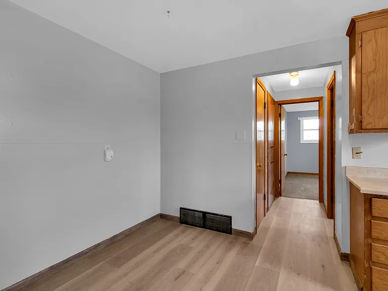 833 Millersport Hwy #4 — Photo 8
