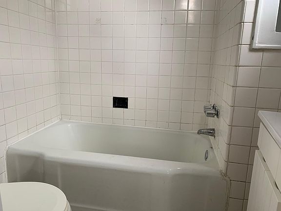 4th image of 114 Summit Ave APT 4