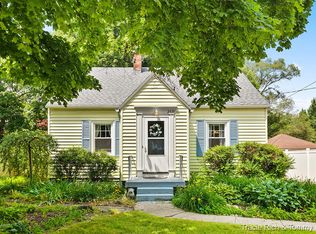 2435 Meyer Ave SW, Wyoming, MI