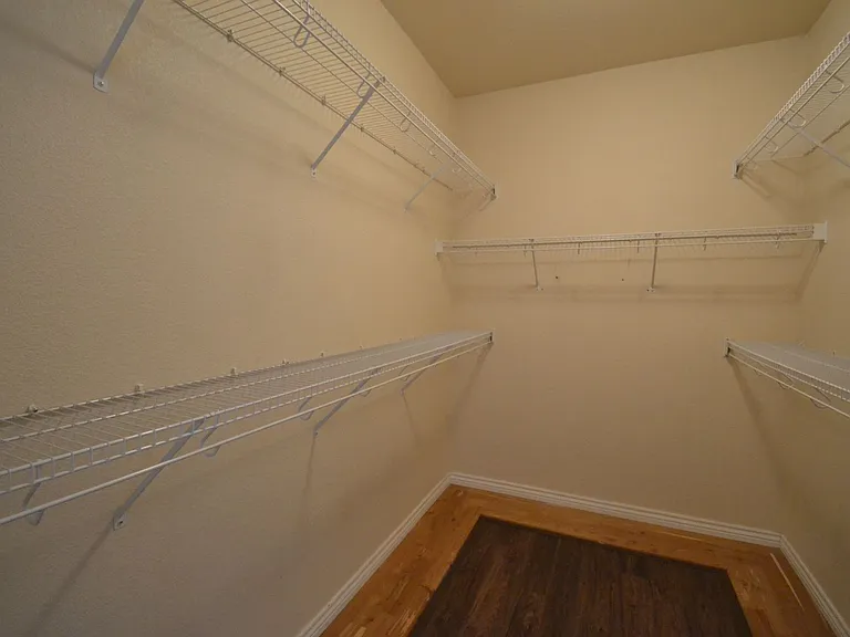 2721 Crooked Vine Ct — Photo 12