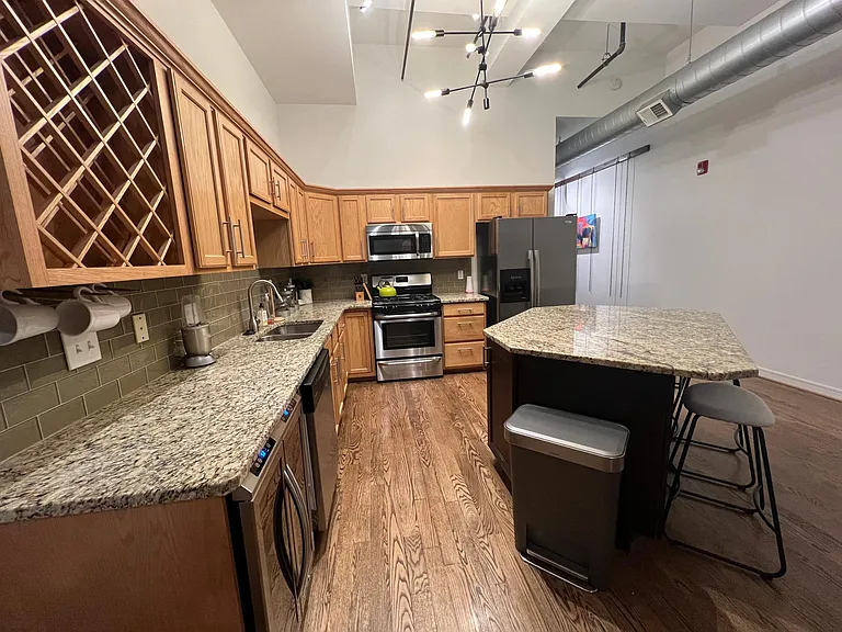 2441 N Broadway #113 — Photo 9