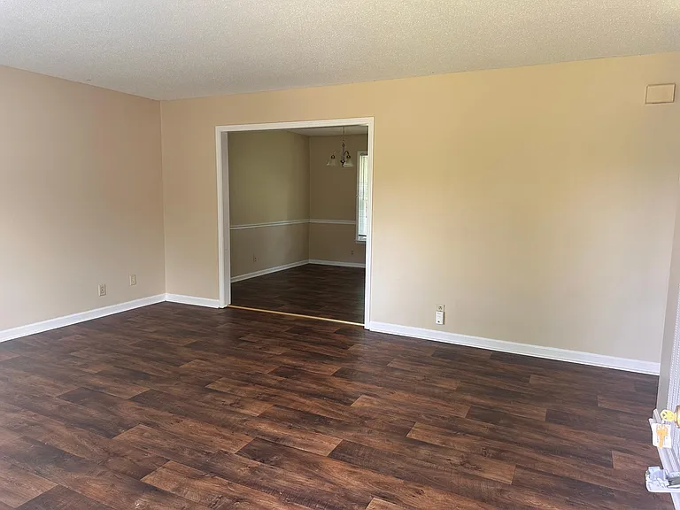 1847 Palamino Dr — Photo 11