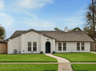 5422 Golf Dr, Houston, TX 77091