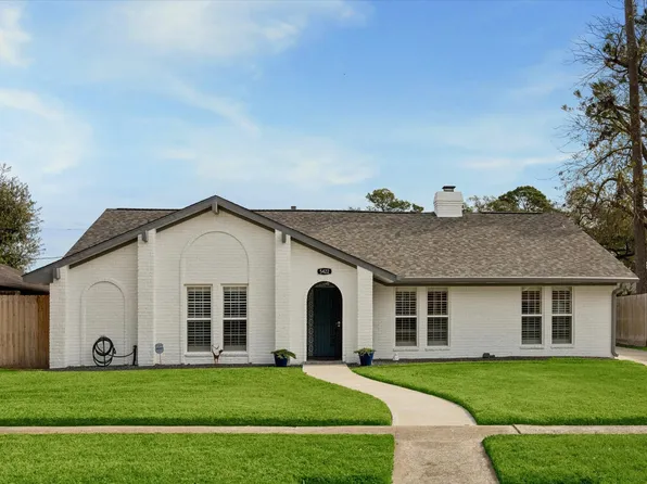 5422 Golf Dr, Houston, TX 77091