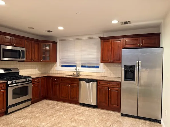 645 Lamont Ave #2, Staten Island, NY 10312
