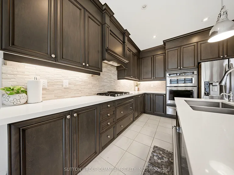 3196 Ernest Appelbe Blvd — Photo 17