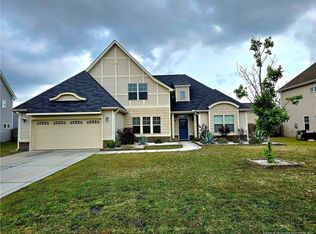 323 Nottingley Dr, Hope Mills, NC 28348