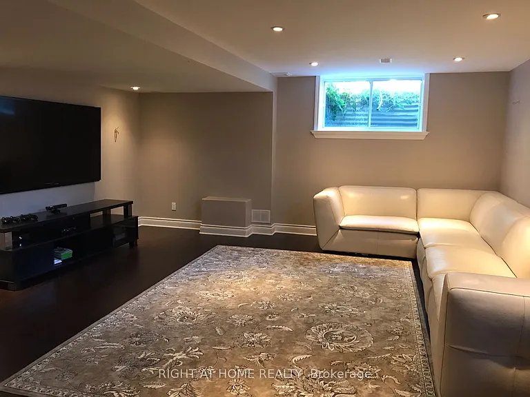 129 Rocky Hill Dr — Photo 18