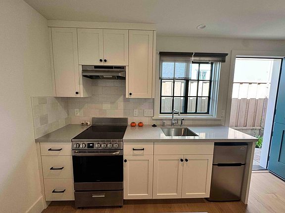 3rd image of 2065 Cully Pl #2