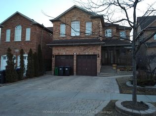 6748 Kazoo Ct W #2, Mississauga, ON L5W 1T5