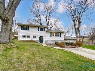 1926 Albon Rd, Holland, OH 43528