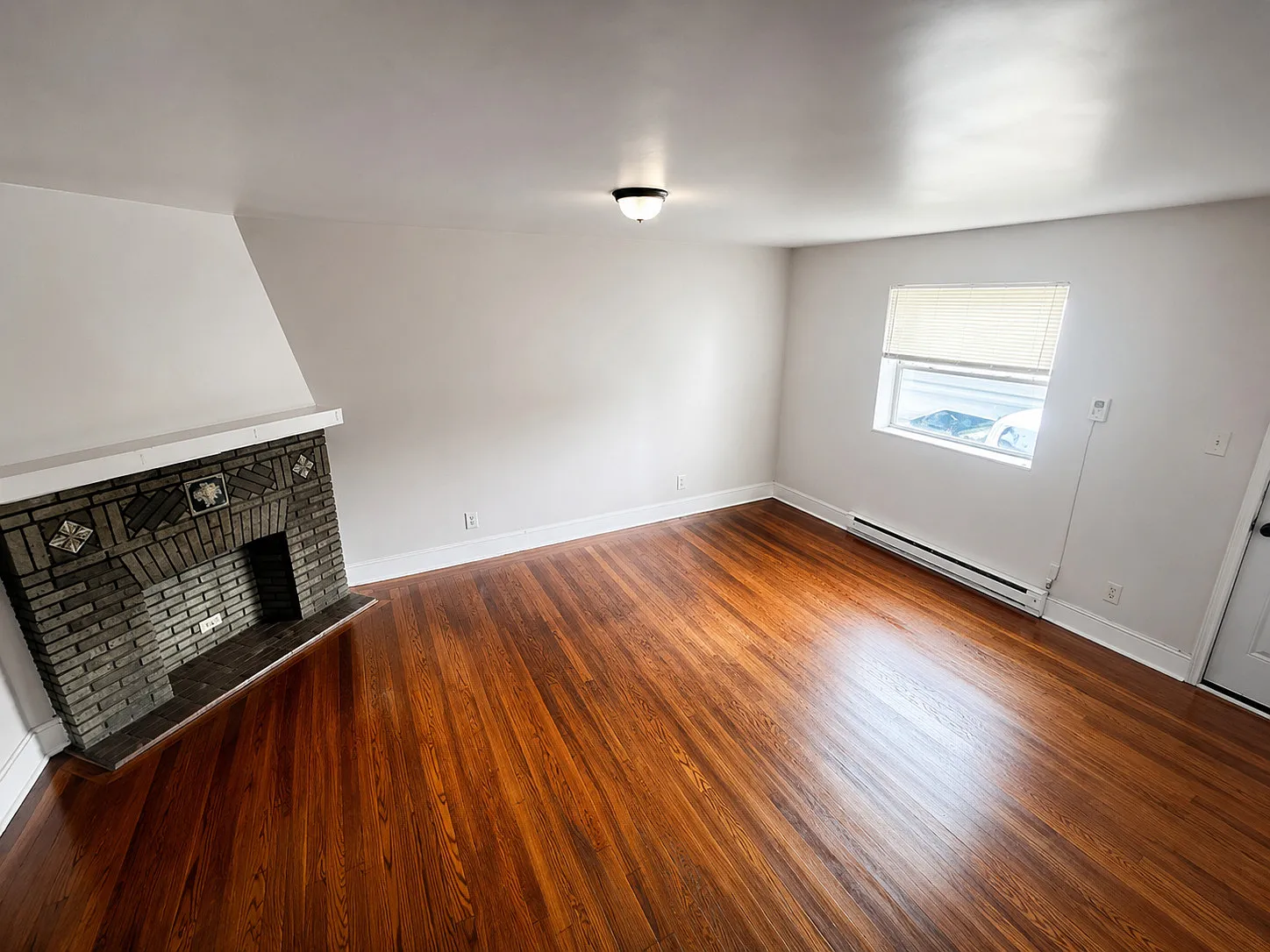 Newly Renovated 3-Bedroom Home in Wissinoming — Photo 3