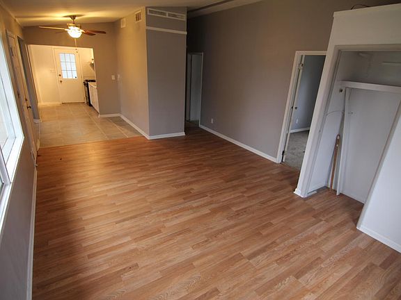 2nd image of 3204 Hanover Dr