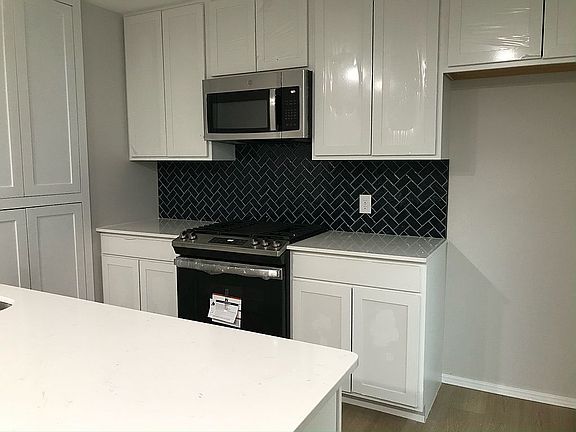 3rd image of 3775 Cedar Ridge Dr