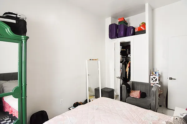 Rented by The Agency | media 14