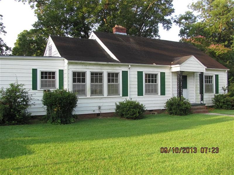 1st image of 1107 W Arlington Blvd