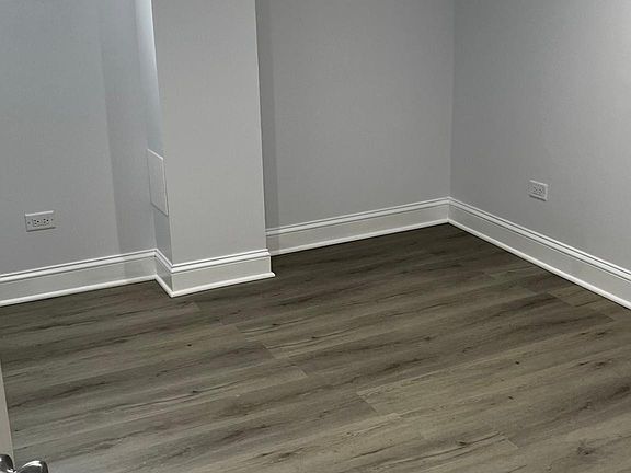3rd image of 2859 N Lotus Ave #G