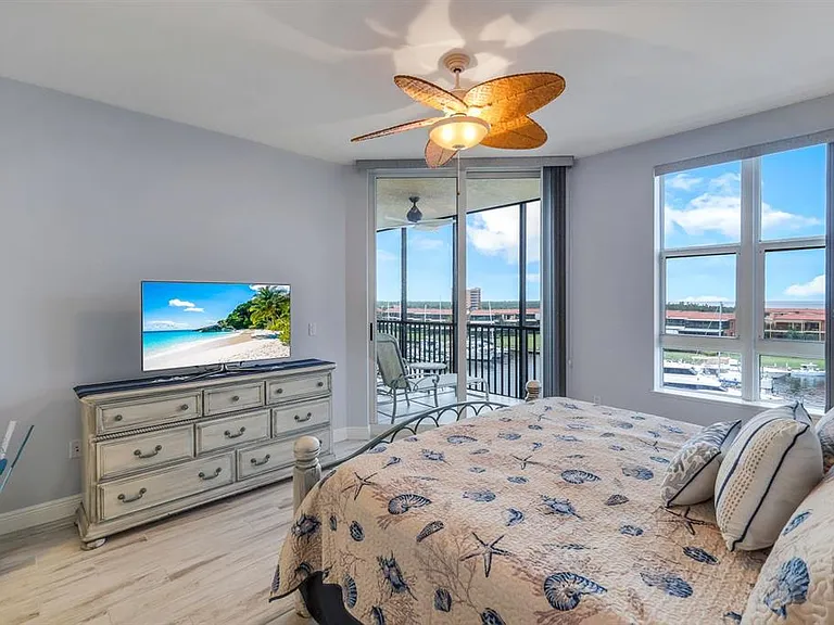 3313 Sunset Key Cir #404 — Photo 15