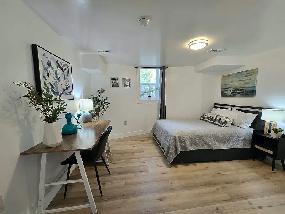 87 C St