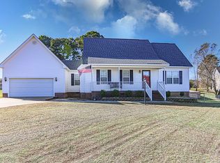102 Celestial Pl, Pikeville, NC 27863