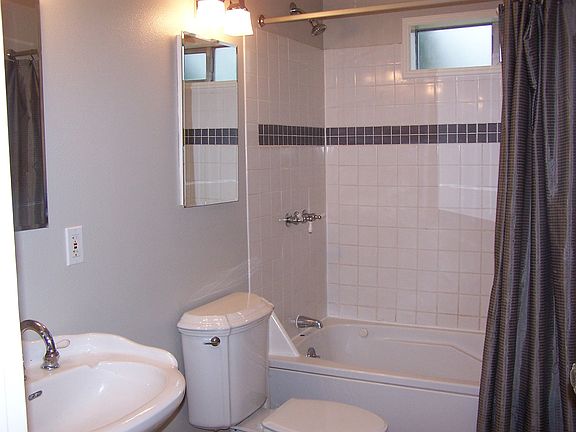 4th image of 35912 SE 46th St