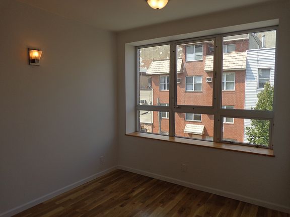 2nd image of 288 Eckford St APT 2