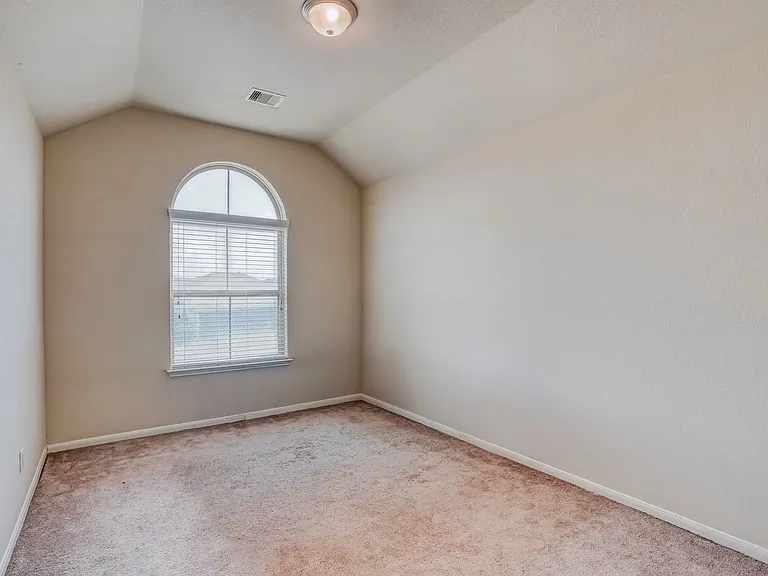4031 Guild Meadows Dr — Photo 9