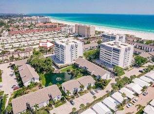 1125 W Peppertree Dr APT 702, Sarasota, FL 34242