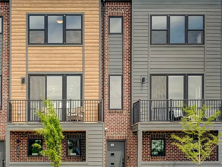 3664 Trumbull St — Photo 2