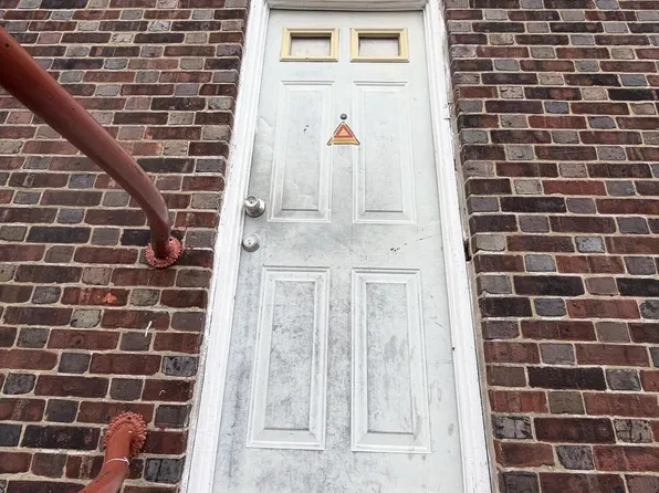 4721 A St, Philadelphia, PA 19120