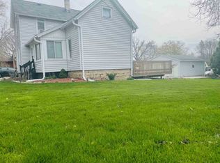 735 Charles St, Columbus, WI 53925