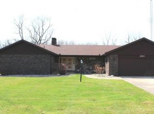2281 Riverbend Dr, Benton Harbor, MI 49022