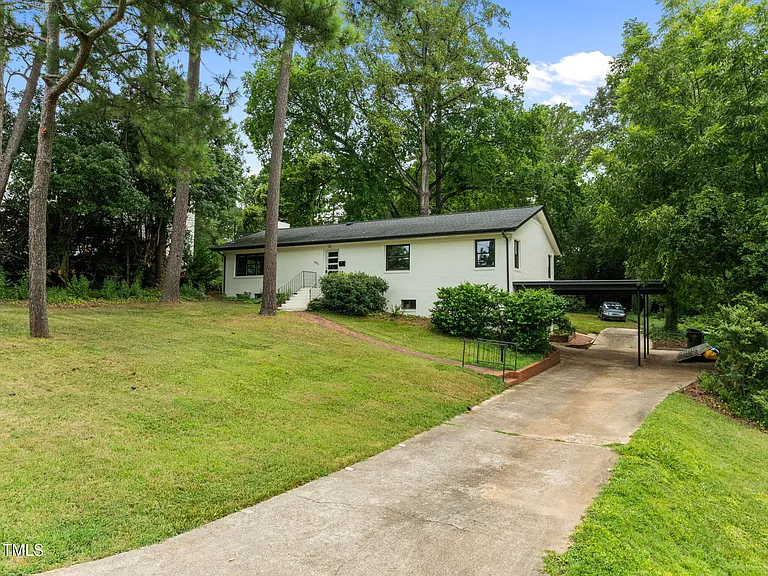 3026 Devonshire Dr — Photo 36