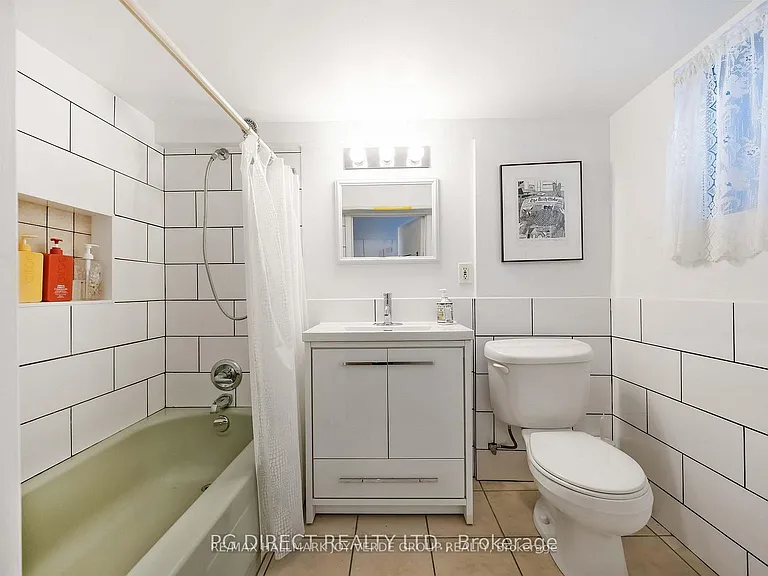362 Mortimer Ave #LOWER — Photo 8