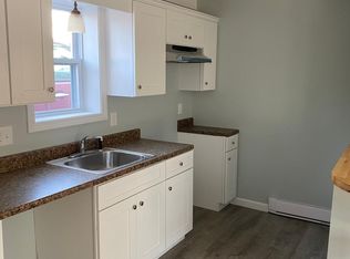 790 Washington St, Coventry, RI 02816