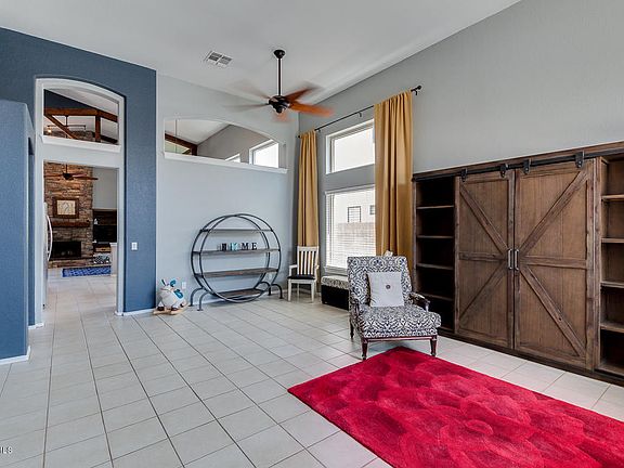 4th image of 3040 E Friess Dr