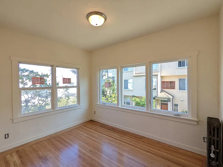 2423 Blake Street — Photo 44