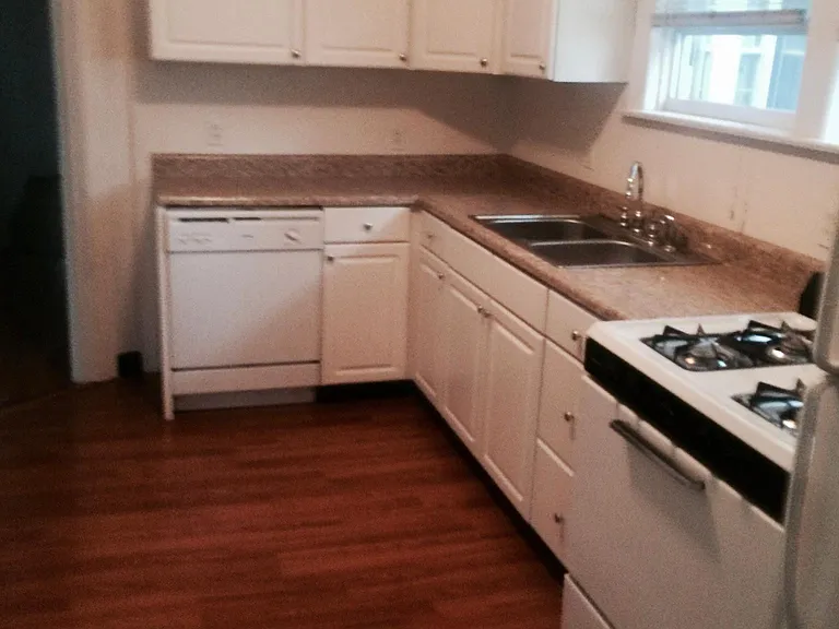 126 Elton St #2 — Photo 8