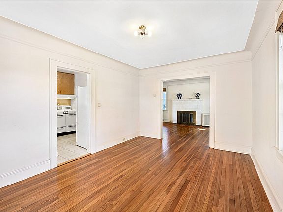 5th image of 13 Kew Ave