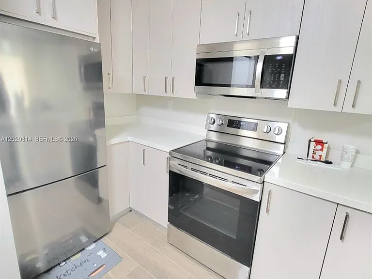 15495 Miami Lakeway N #1054 — Photo 3
