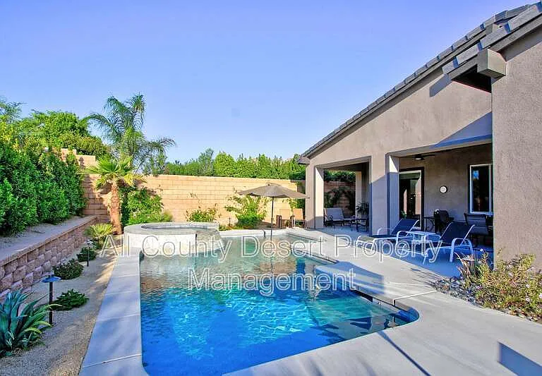 74565 Tesla Dr — Photo 35